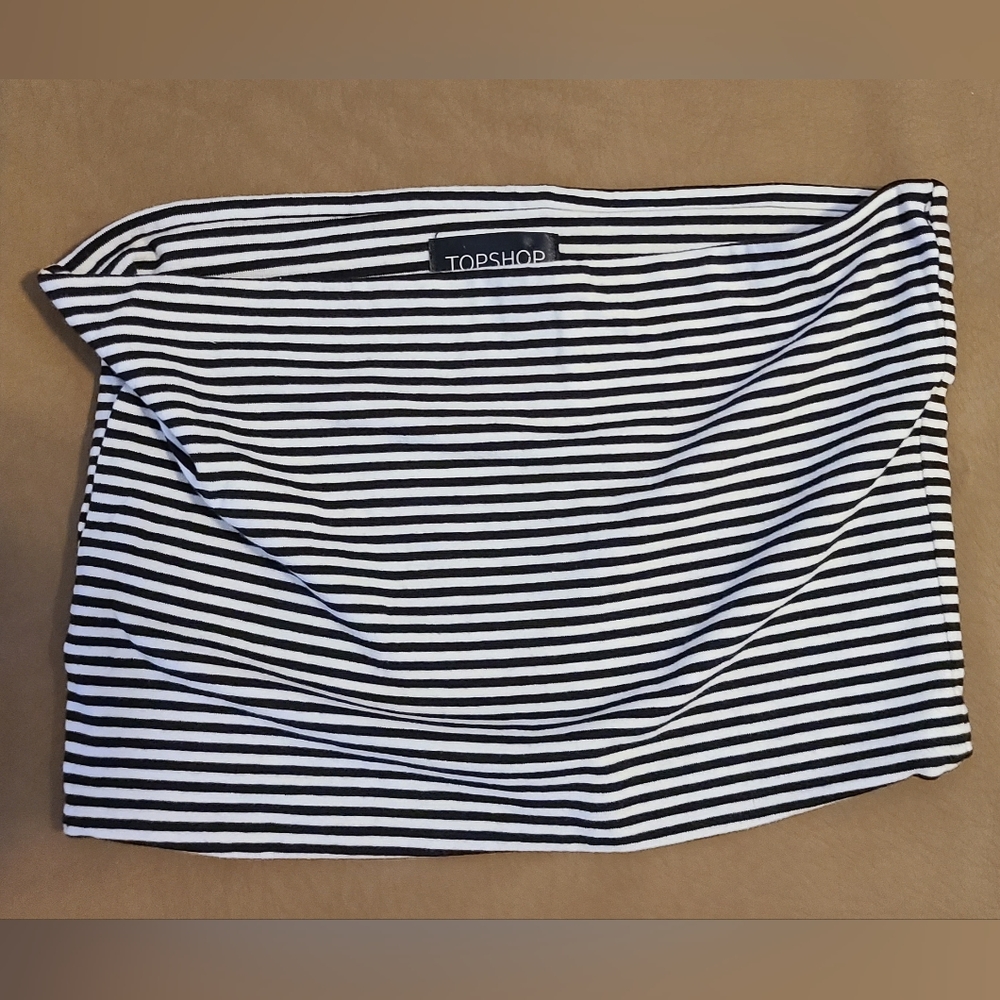 Topshop Tub top. NWT. Strip blue and white. Super soft. Size 6